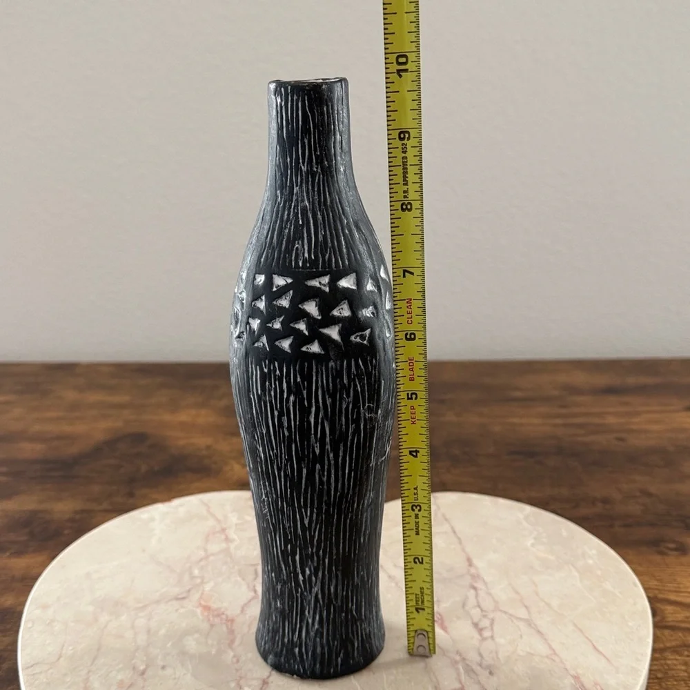 Black and White Textured Vase